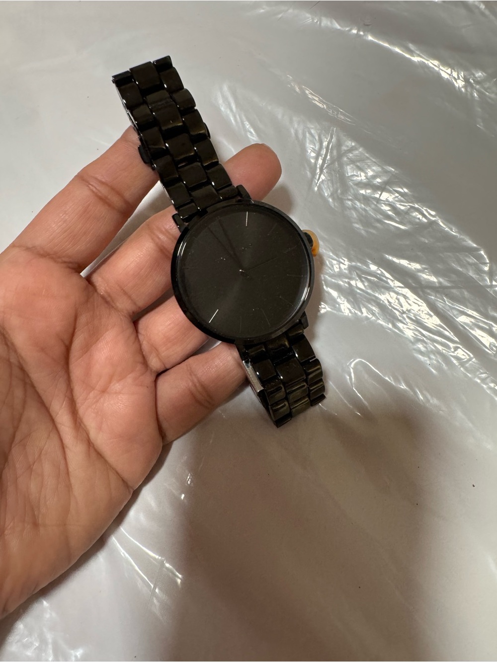 Men's Black Metal Bracelet Watch - Sleek Minimalist Design